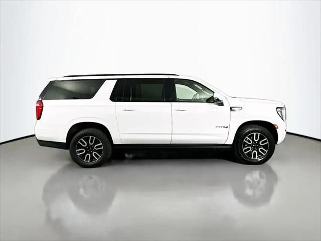 2021 GMC Yukon XL 4WD AT4