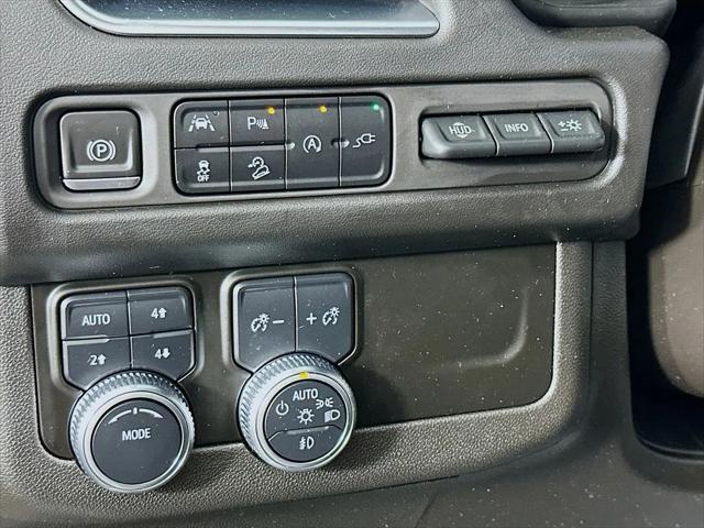 2021 GMC Yukon XL 4WD AT4