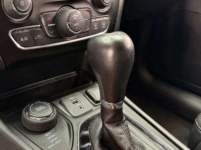 2023 Jeep Cherokee Altitude Lux 4x4