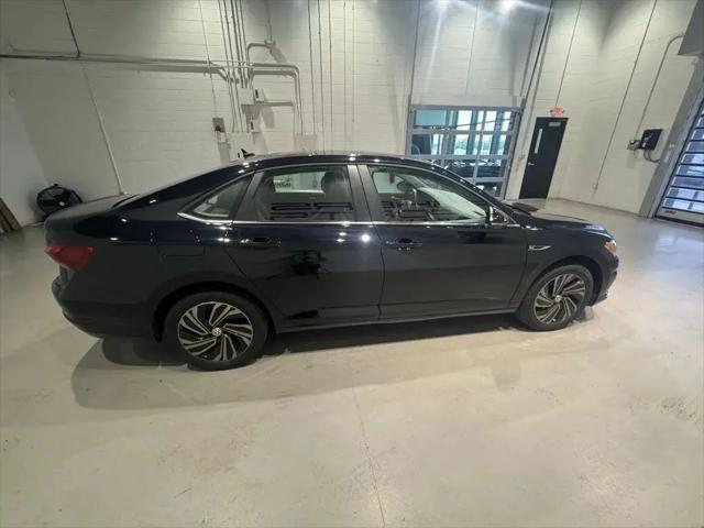 2019 Volkswagen Jetta 1.4T SEL Premium