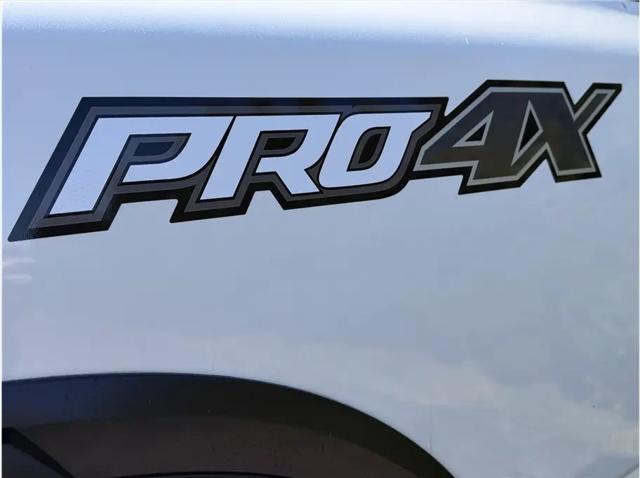 2022 Nissan Titan Crew Cab PRO-4X 4x4