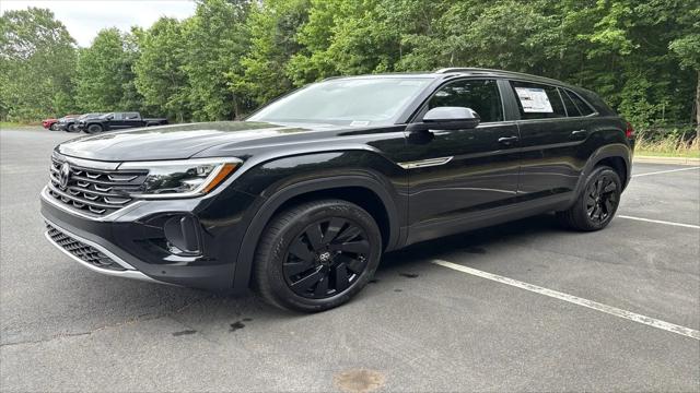 2026 Volkswagen Atlas Cross Sport SE with Technology