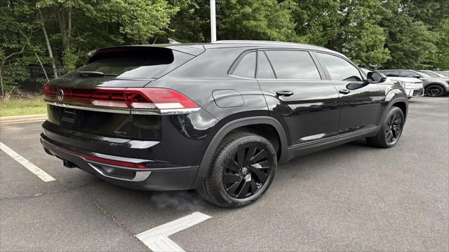 2026 Volkswagen Atlas Cross Sport SE with Technology