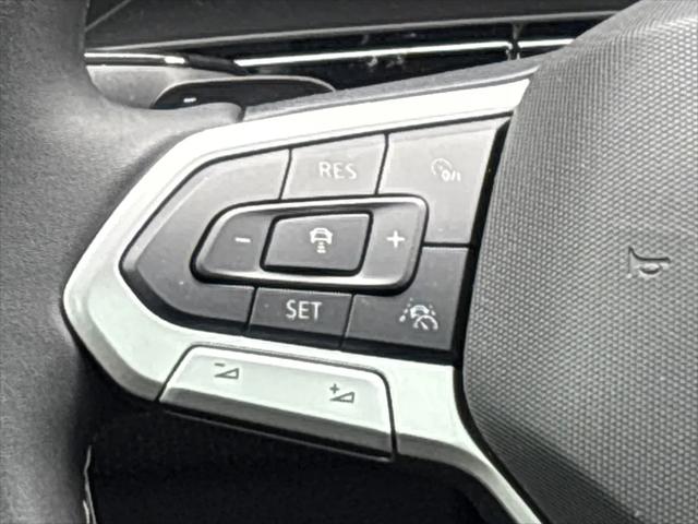 2026 Volkswagen Atlas Cross Sport SE with Technology
