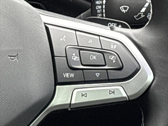 2026 Volkswagen Atlas Cross Sport SE with Technology