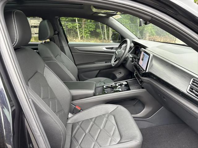 2026 Volkswagen Atlas Cross Sport SE with Technology