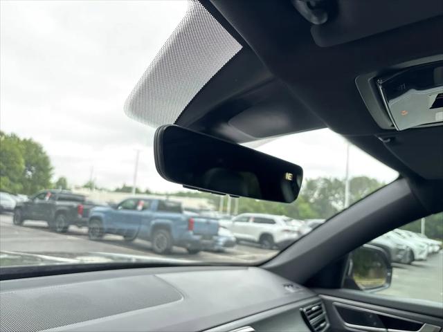 2026 Volkswagen Atlas Cross Sport SE with Technology