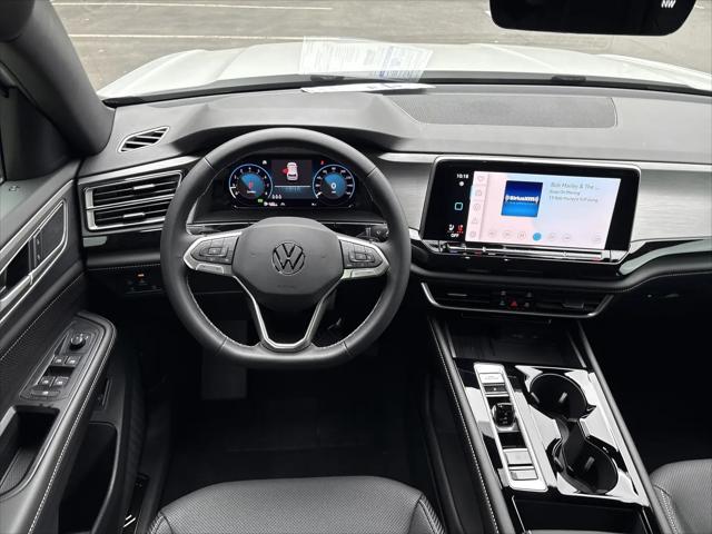 2026 Volkswagen Atlas Cross Sport SE with Technology
