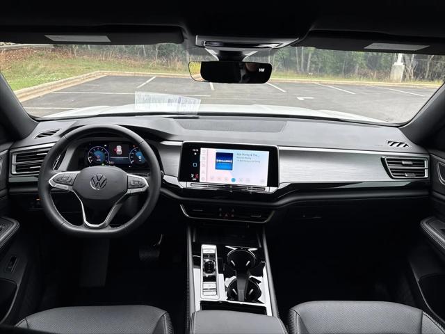 2026 Volkswagen Atlas Cross Sport SE with Technology