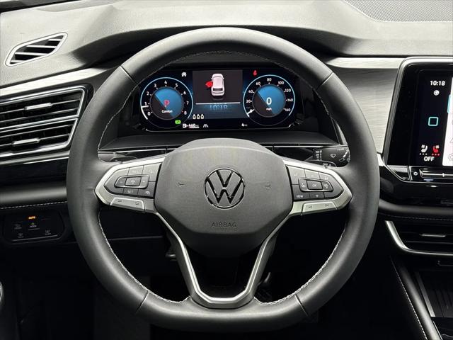 2026 Volkswagen Atlas Cross Sport SE with Technology