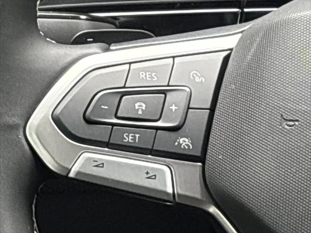 2026 Volkswagen Atlas Cross Sport SE with Technology