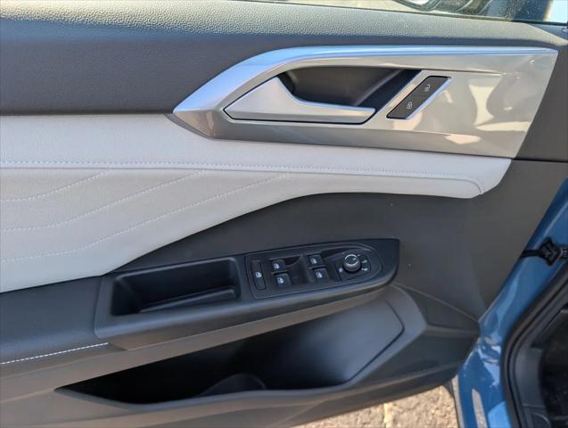2026 Volkswagen Taos SEL