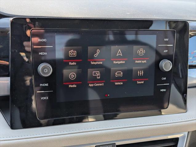 2026 Volkswagen Taos SEL