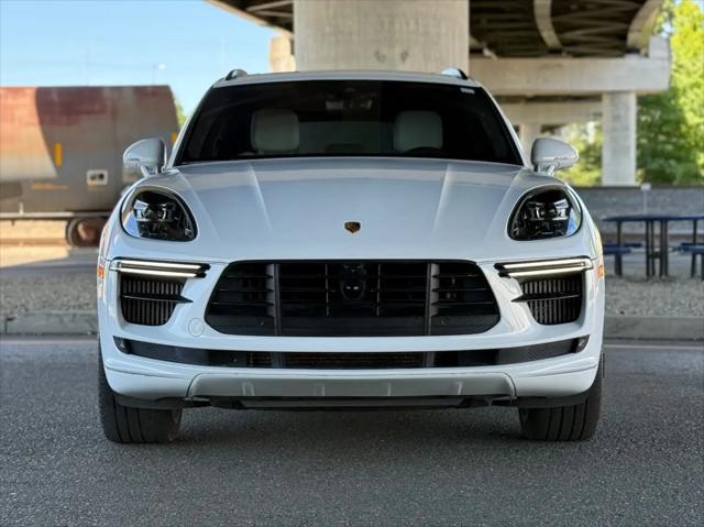 2021 Porsche Macan Turbo