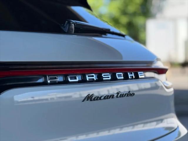 2021 Porsche Macan Turbo