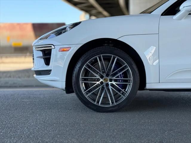 2021 Porsche Macan Turbo