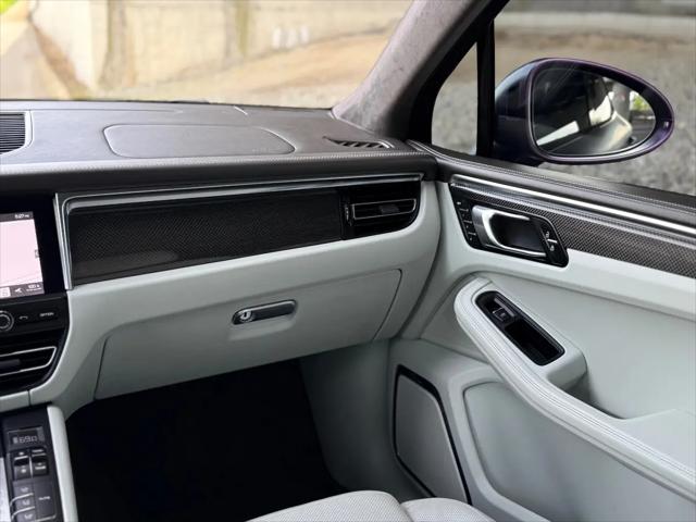 2021 Porsche Macan Turbo