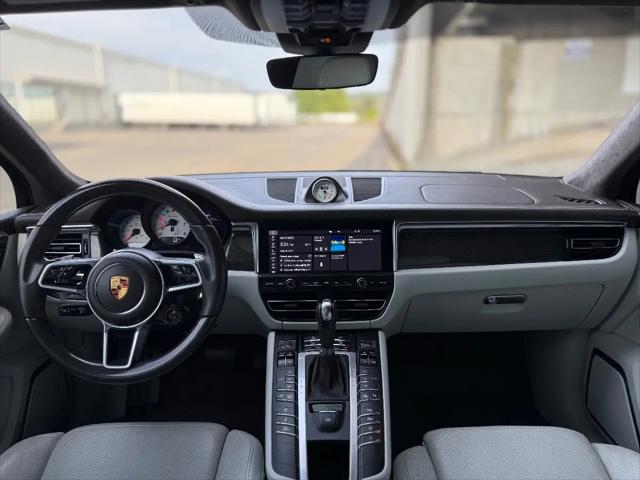 2021 Porsche Macan Turbo