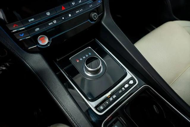 2019 Jaguar F-PACE 25t Prestige