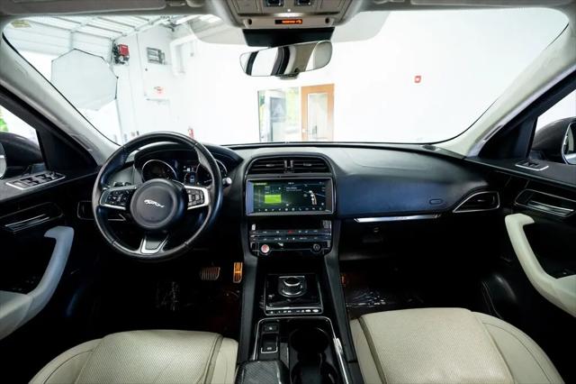 2019 Jaguar F-PACE 25t Prestige