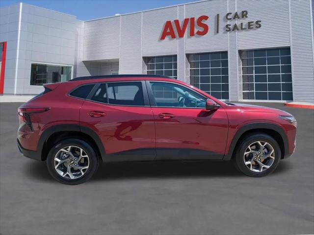 2025 Chevrolet Trax FWD LT