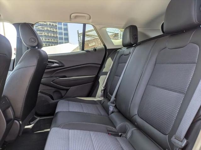 2025 Chevrolet Trax FWD LT