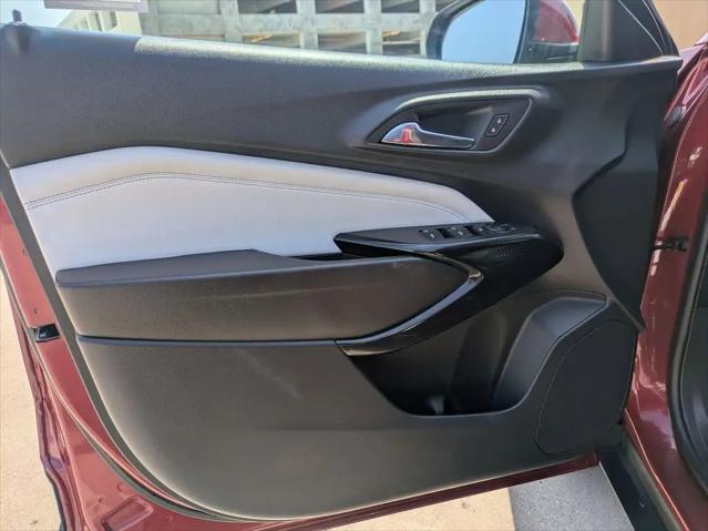 2025 Chevrolet Trax FWD LT