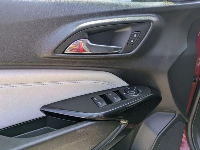 2025 Chevrolet Trax FWD LT