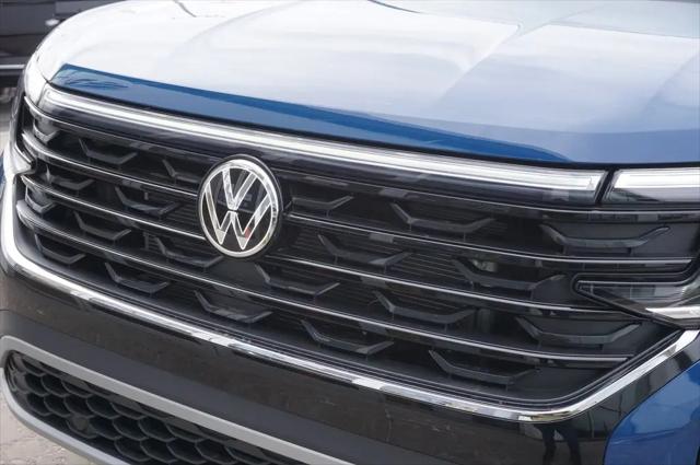 2026 Volkswagen Atlas Cross Sport SE with Technology