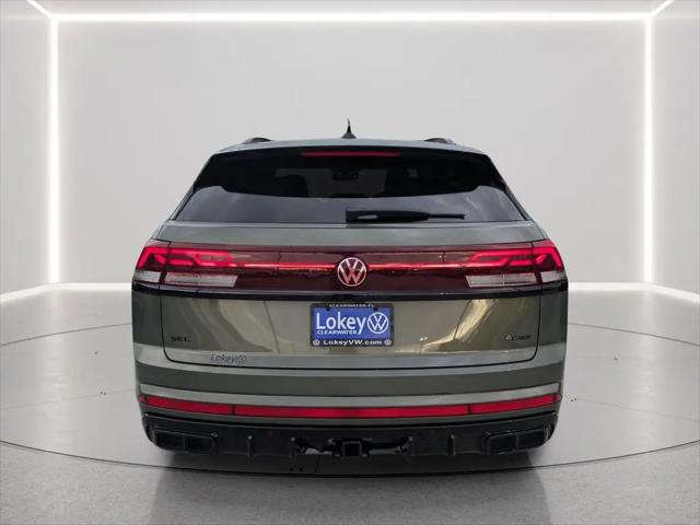2026 Volkswagen Atlas Cross Sport SEL R-Line Black