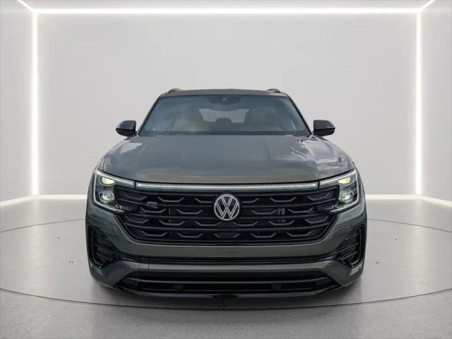 2026 Volkswagen Atlas Cross Sport SEL R-Line Black
