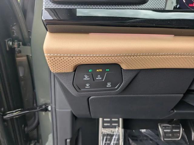 2026 Volkswagen Atlas Cross Sport SEL R-Line Black