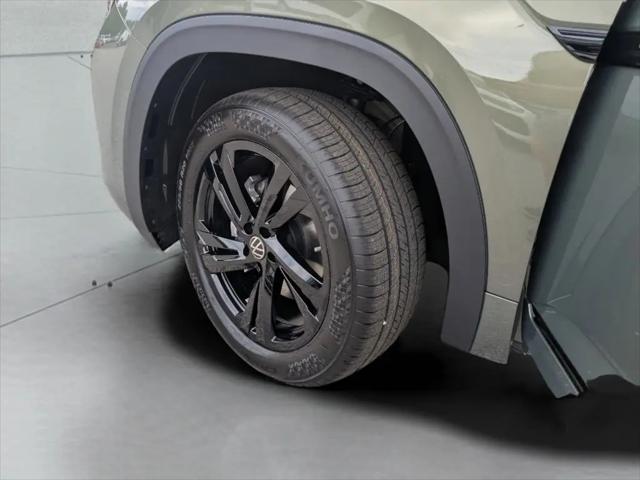 2026 Volkswagen Atlas Cross Sport SEL R-Line Black
