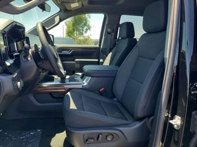 2026 Chevrolet Silverado 1500 4WD Crew Cab Short Bed RST