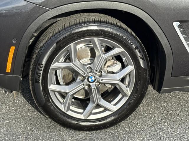 2024 BMW X4 xDrive30i