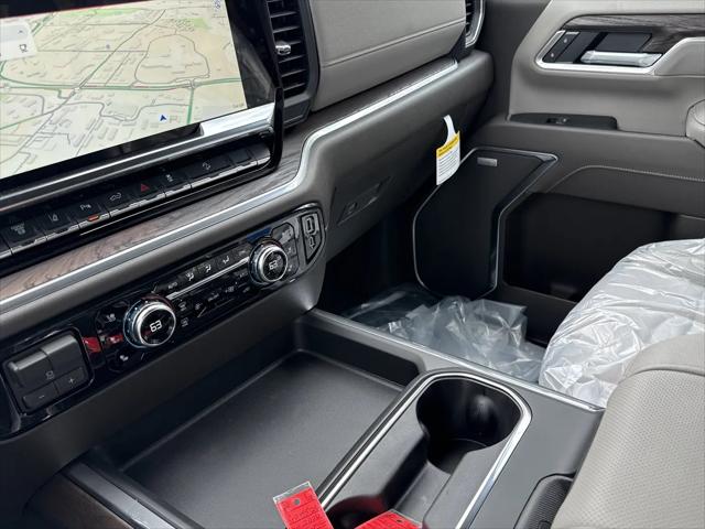 2026 GMC Sierra 2500HD Crew Cab, Standard Bed, SLT, 4WD