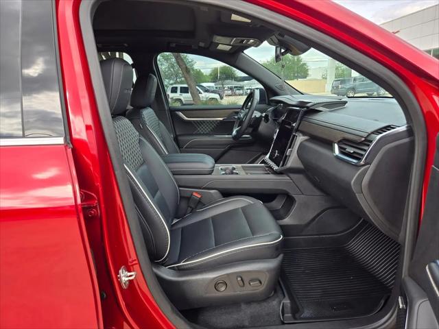 2024 GMC Acadia FWD Denali