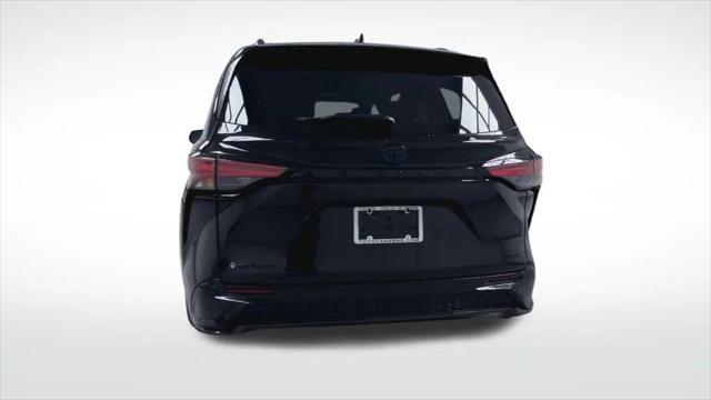 2025 Toyota Sienna XSE