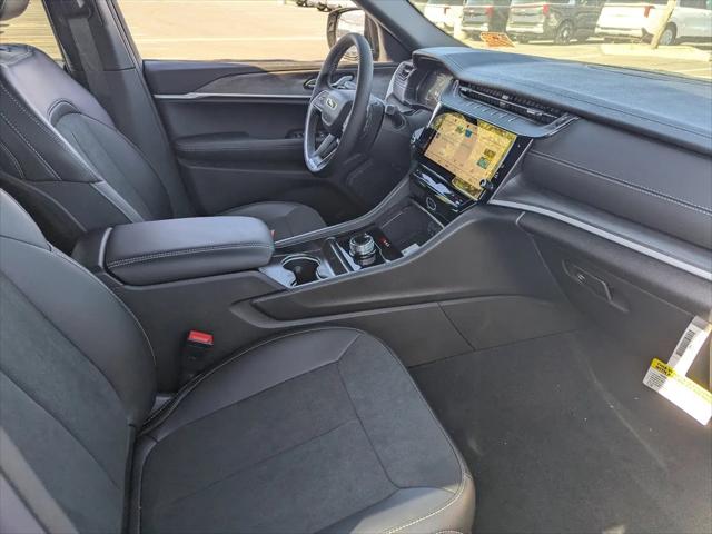 2026 Jeep Grand Cherokee L Altitude 4x2