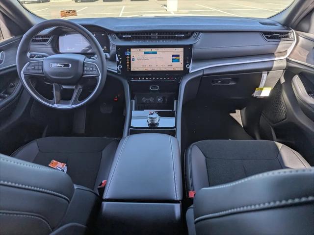 2026 Jeep Grand Cherokee L Altitude 4x2
