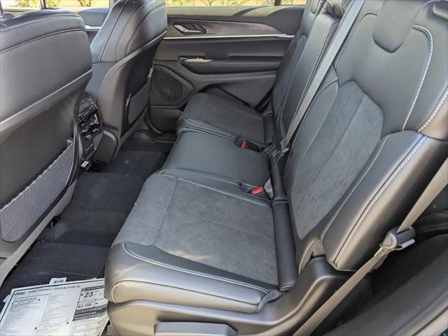 2026 Jeep Grand Cherokee L Altitude 4x2
