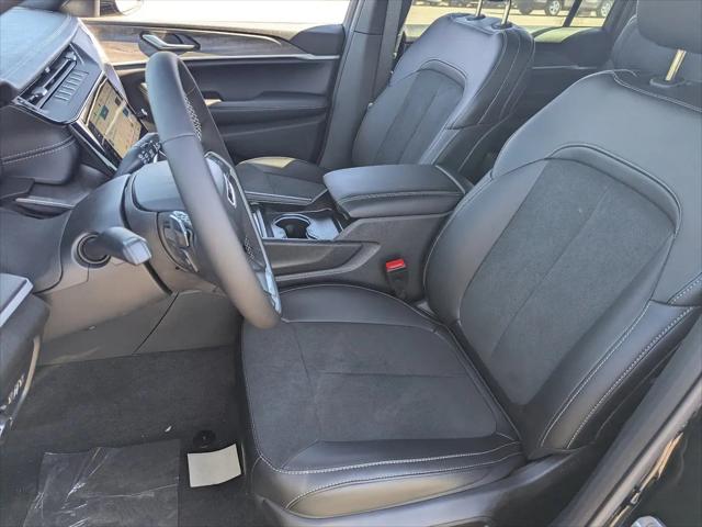 2026 Jeep Grand Cherokee L Altitude 4x2