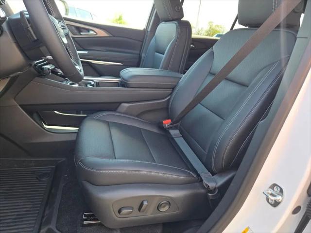 2026 Chevrolet Traverse AWD LT