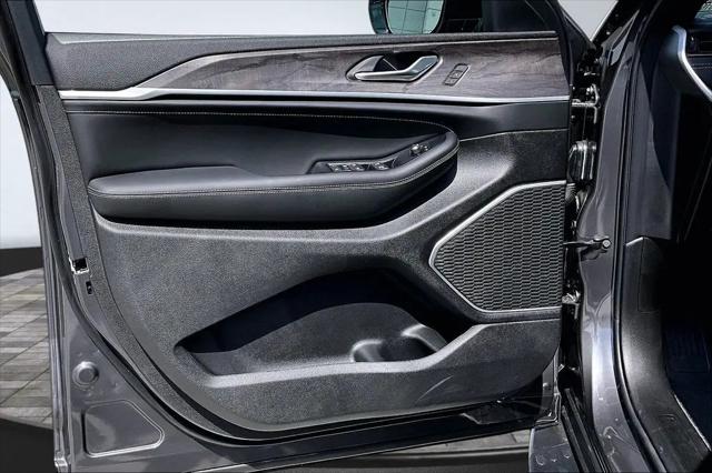 2026 Jeep Grand Cherokee L Limited Reserve
