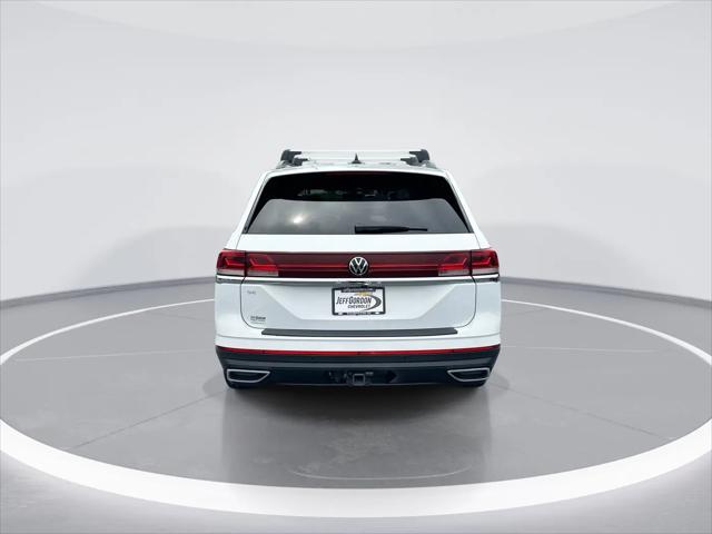 2024 Volkswagen Atlas 2.0T SE w/Technology