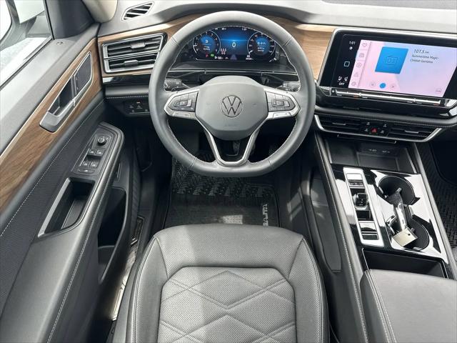 2024 Volkswagen Atlas 2.0T SE w/Technology