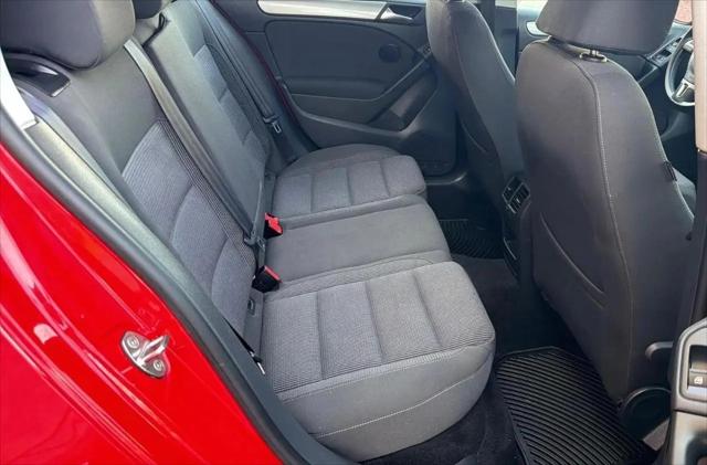 2013 Volkswagen Golf 2.5L 4-Door