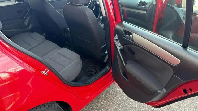 2013 Volkswagen Golf 2.5L 4-Door