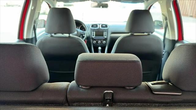 2013 Volkswagen Golf 2.5L 4-Door