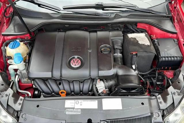 2013 Volkswagen Golf 2.5L 4-Door